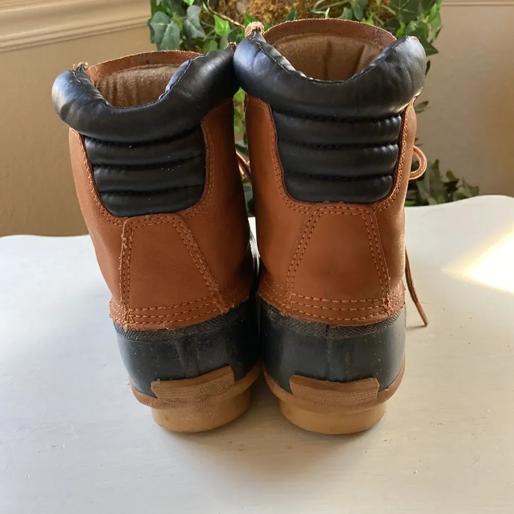 Weather Spirits Leather Five Eye Lace Up Steel Shank Winter Duck Boots Size 6